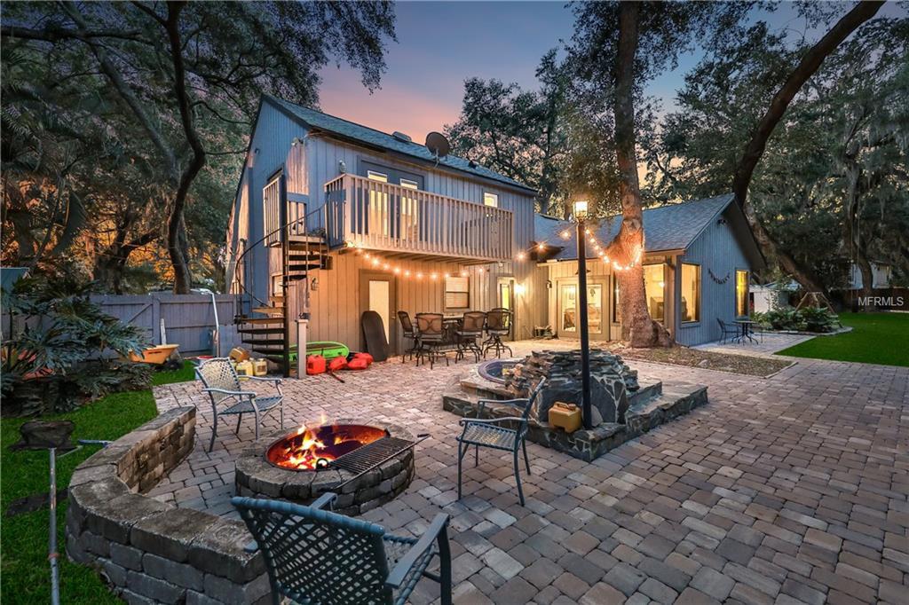 2421 Hoffner Avenue - Photo 1
