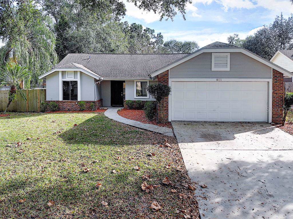 811 Lake Jackson Circle - Photo 1