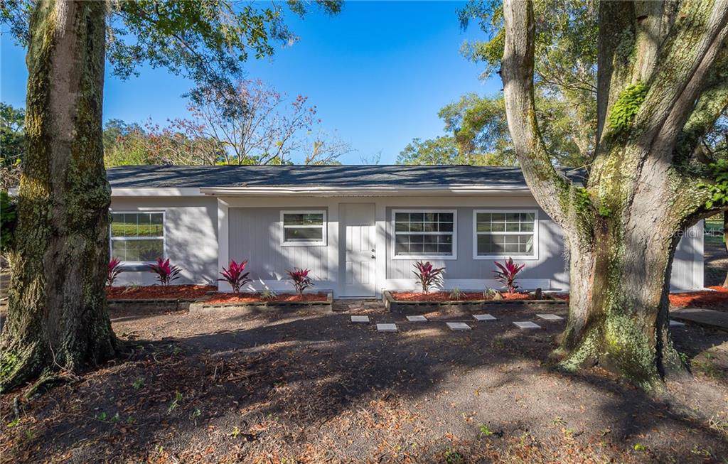1746 Clarcona Road - Photo 1