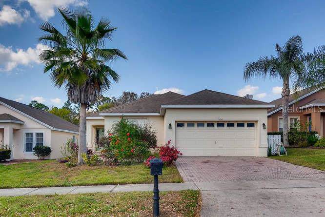 1526 Hampton Drive - Photo 1