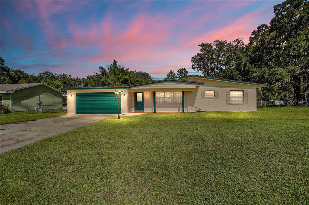 1016 W Lakeshore Dr - Photo 1
