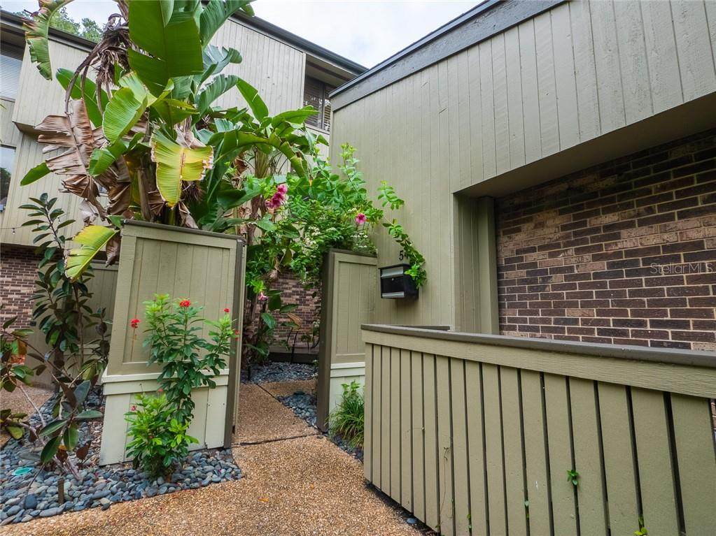 542 Osceola Avenue - Photo 1