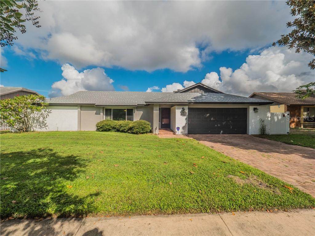 8628 Lago Court - Photo 1