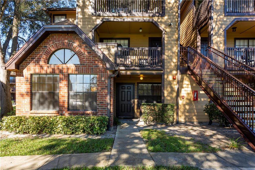 355 Lakepointe Drive - Photo 1