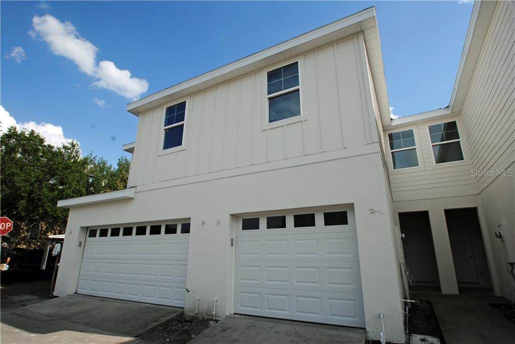 2956 Oak Park Way - Photo 1