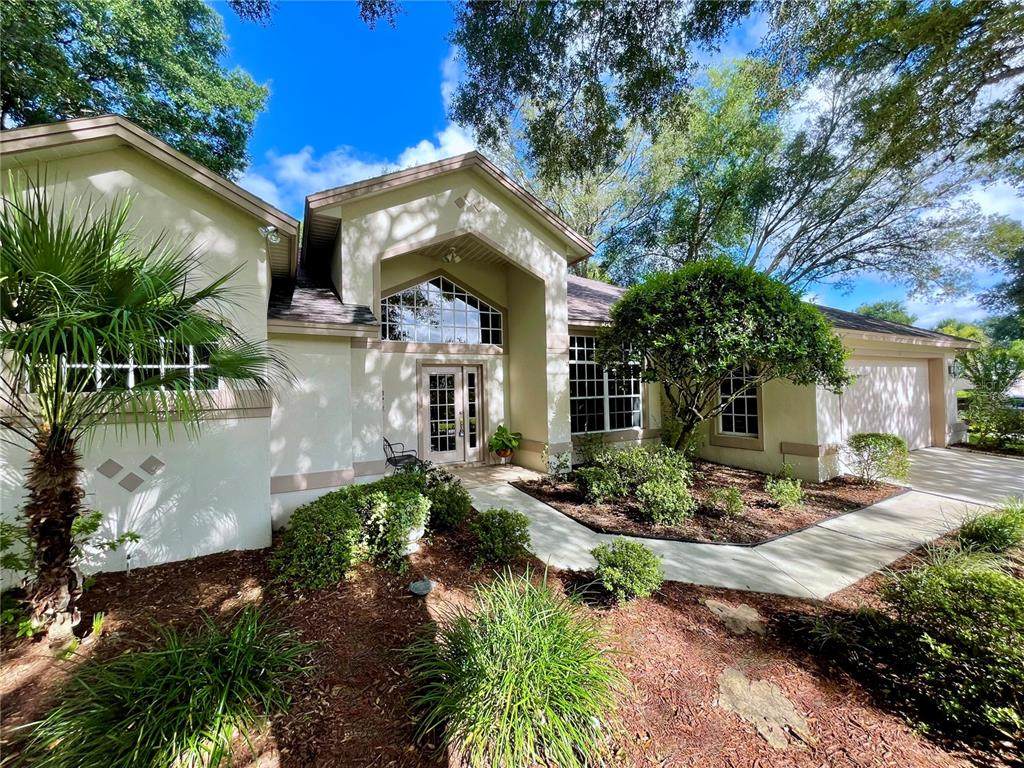 916 Ridgeside Court - Photo 1