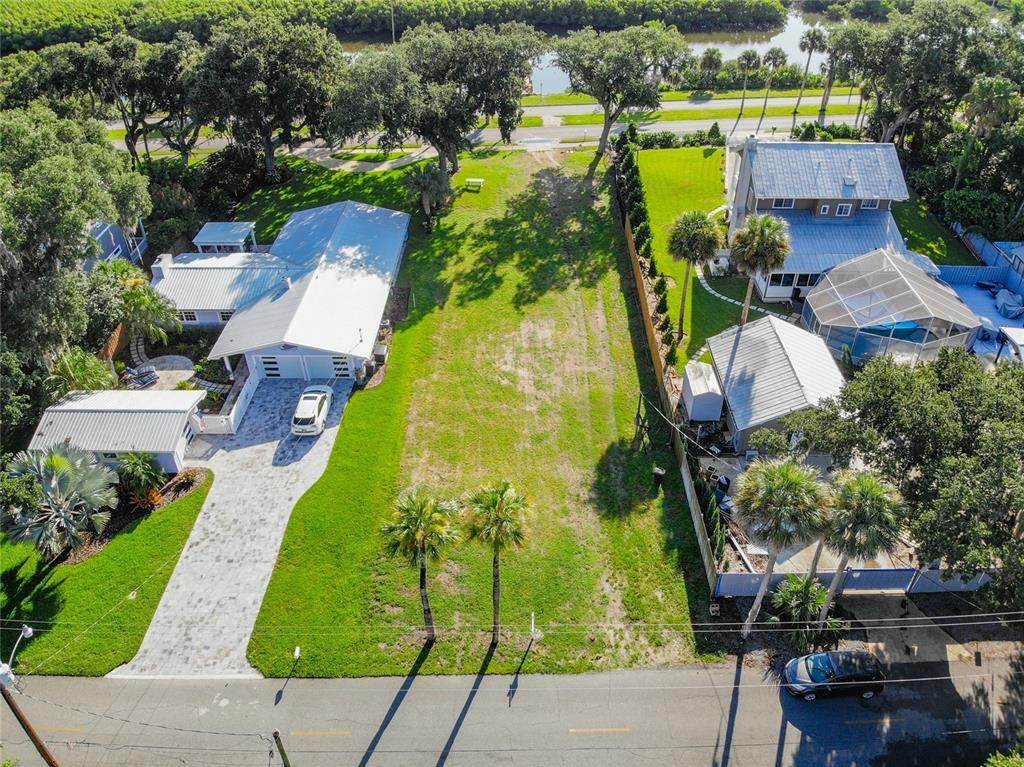 622 Riverside Drive - Photo 1