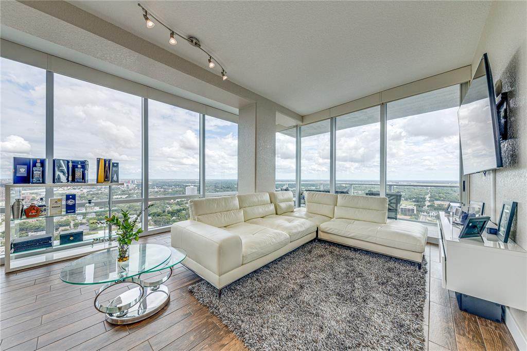 150 Robinson Street - Photo 1