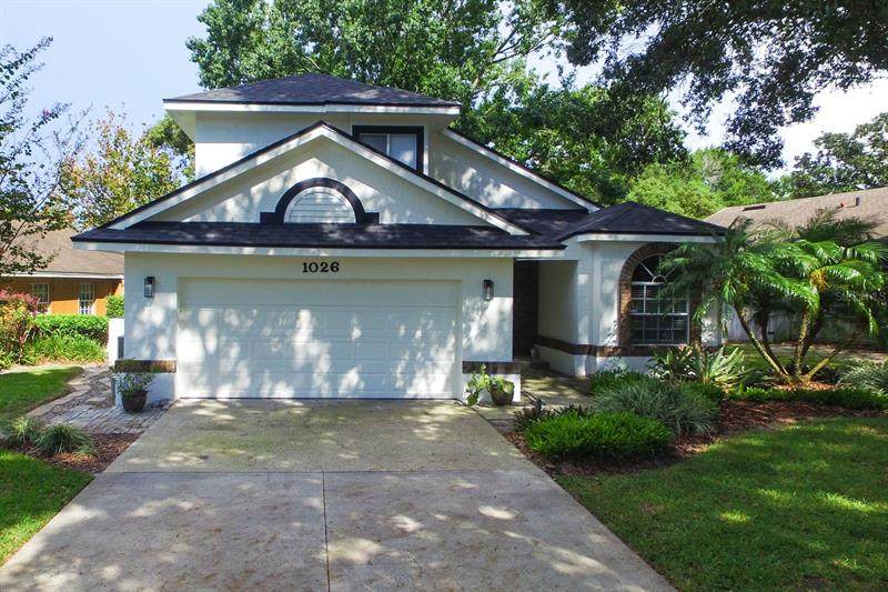 1026 Summer Lakes Drive - Photo 1