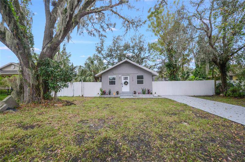 130 Mandrake Street - Photo 1