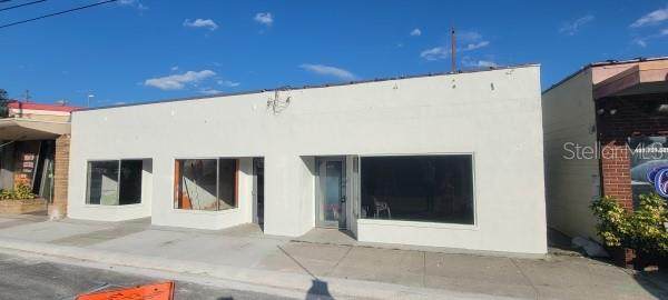 2011 Orange Avenue - Photo 1