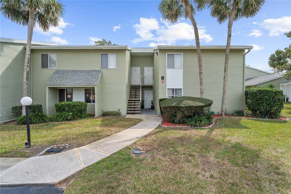 543 Fairways Drive - Photo 1