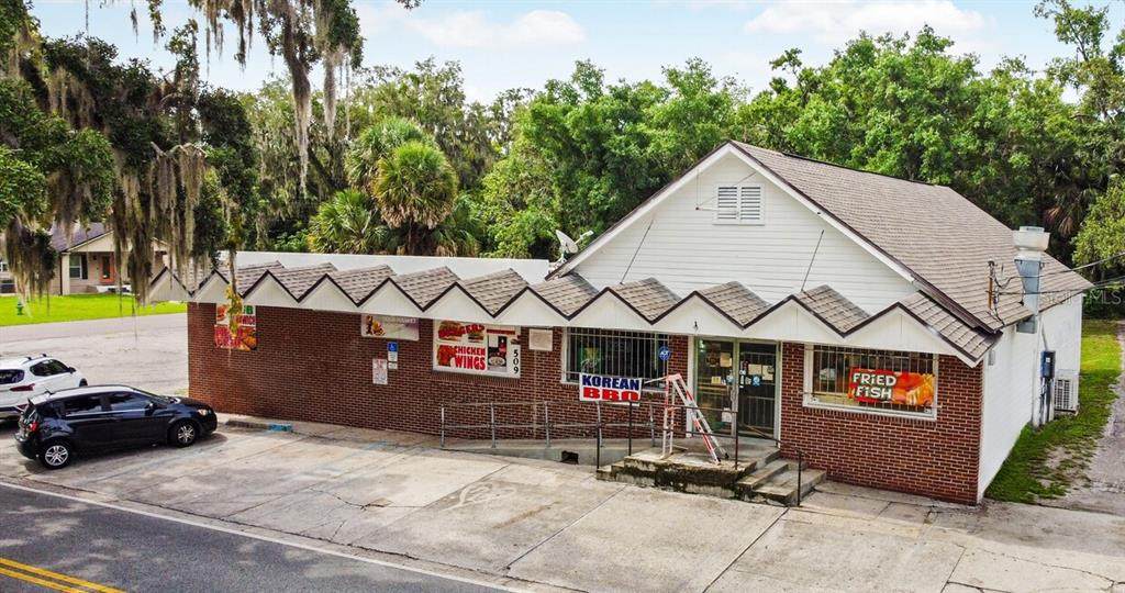 509 7TH Street - Photo 1