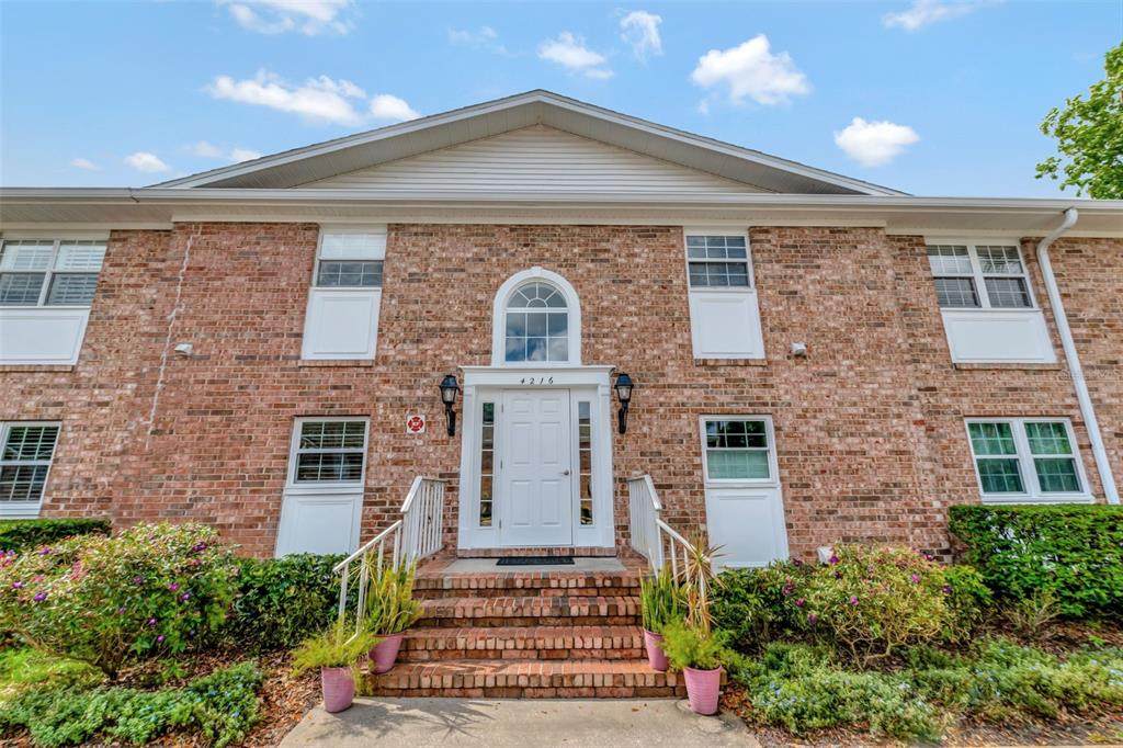 4216 Lake Underhill Road - Photo 1