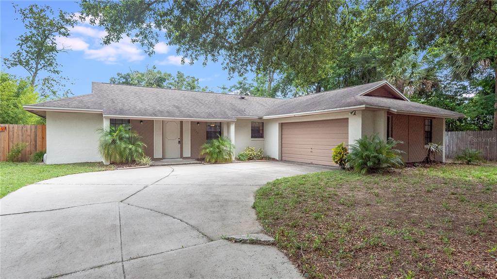 1525 Jaguar Circle - Photo 1