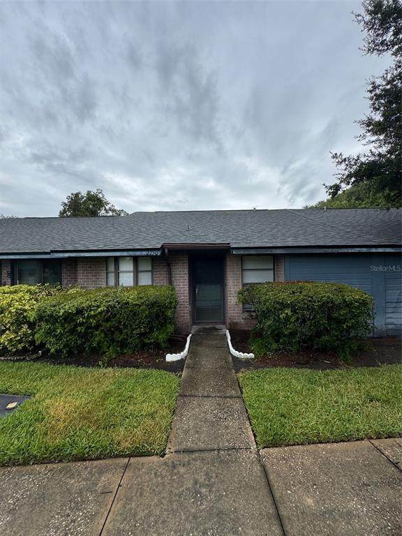 2750 King Oak Circle - Photo 1