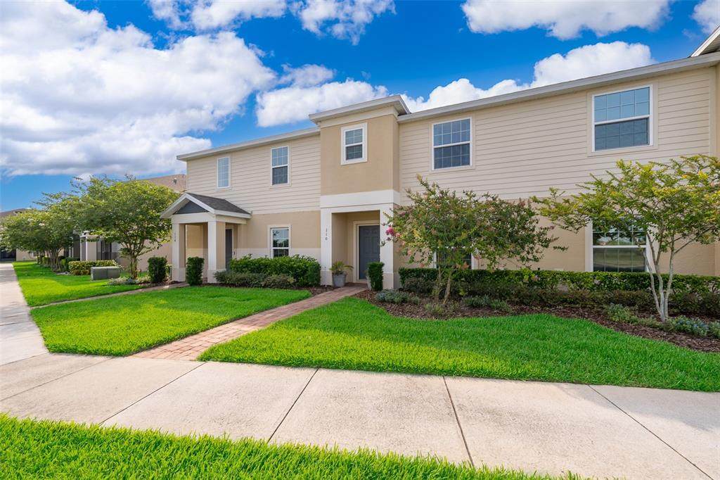 110 Claire Lane - Photo 1