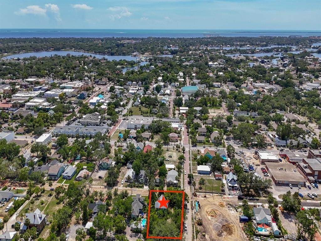 226 Grosse Avenue - Photo 1