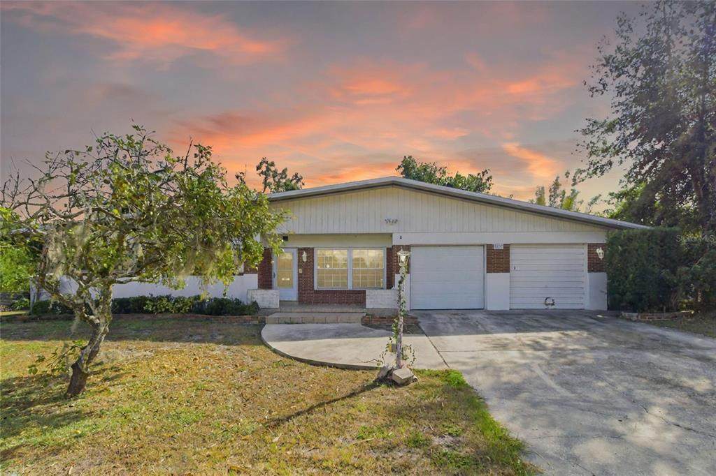 5627 Oakland Drive - Photo 1