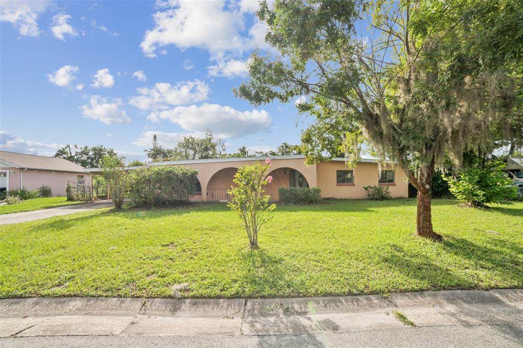 5527 Sandalwood Drive - Photo 1