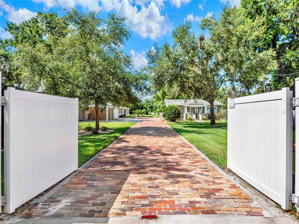 16210 Lake Saunders Drive - Photo 1
