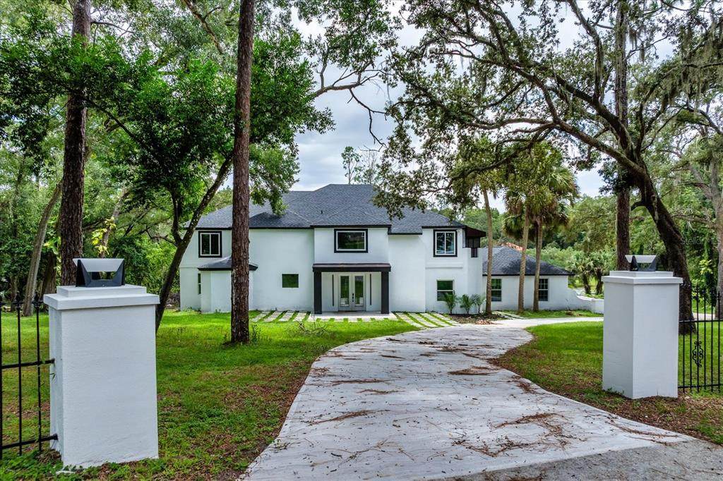 305 Sweetwater Club Circle - Photo 1