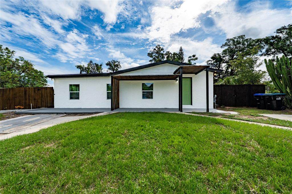 5621 Lunsford Drive - Photo 1