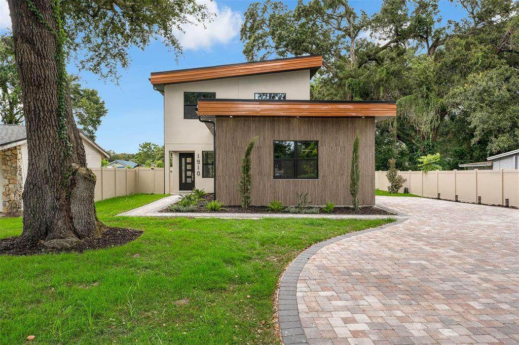 1910 Cloverlawn Avenue - Photo 1