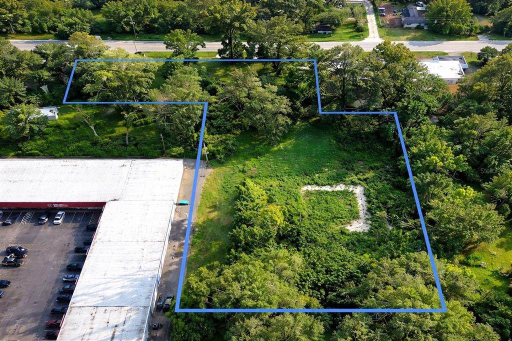 942 35TH Street - Photo 1