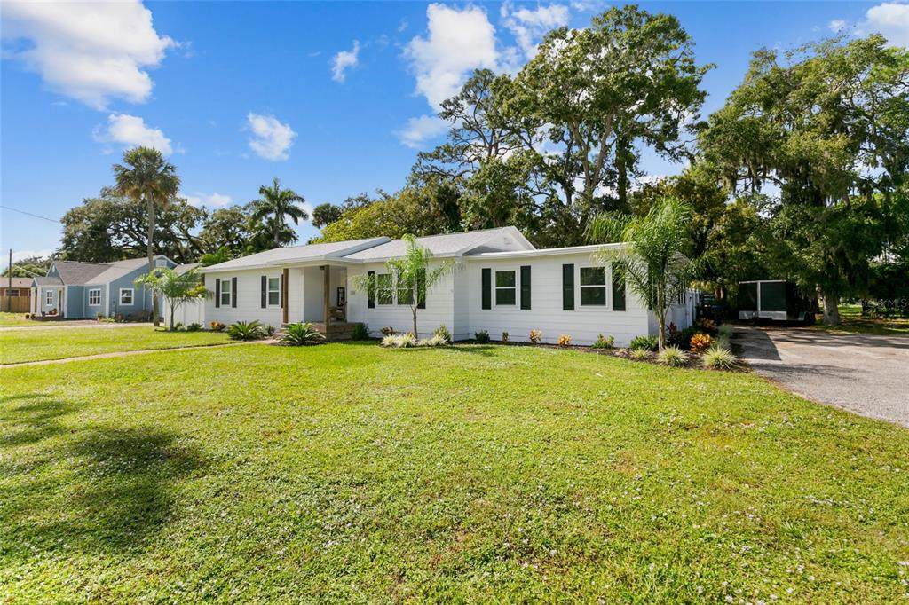 1208 Indian River Avenue - Photo 1