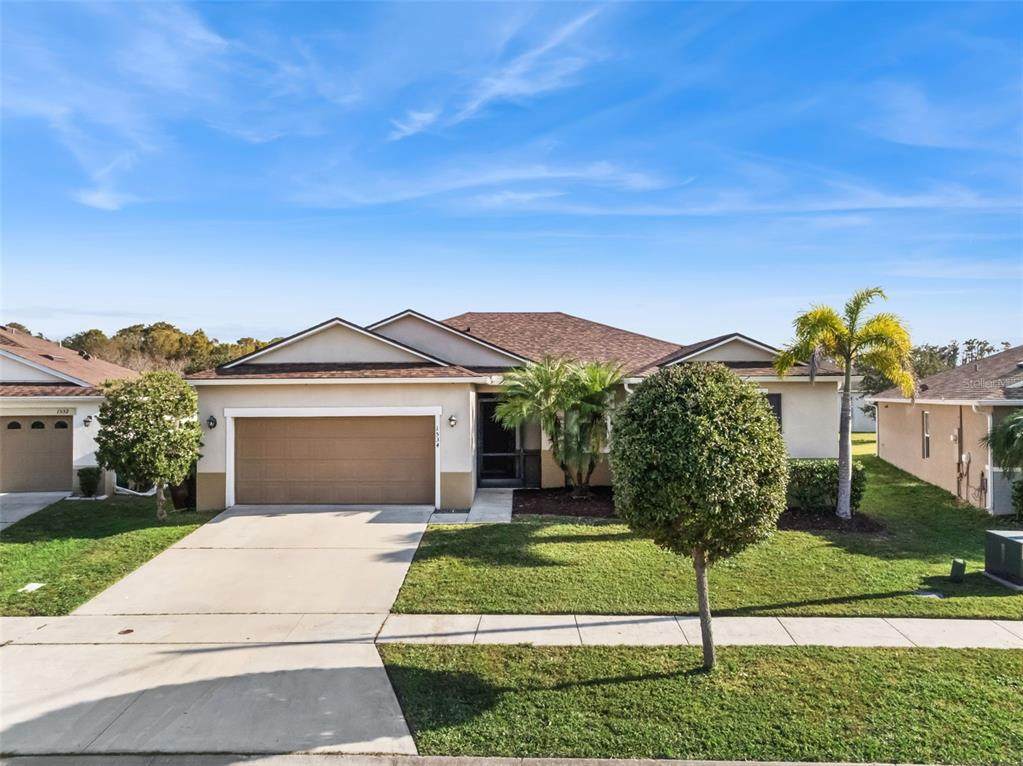 1534 Angler Avenue - Photo 1