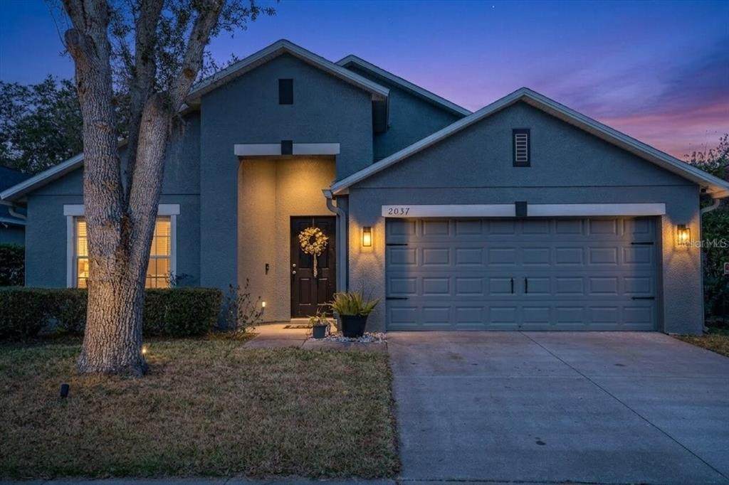 2037 Darlin Circle - Photo 1
