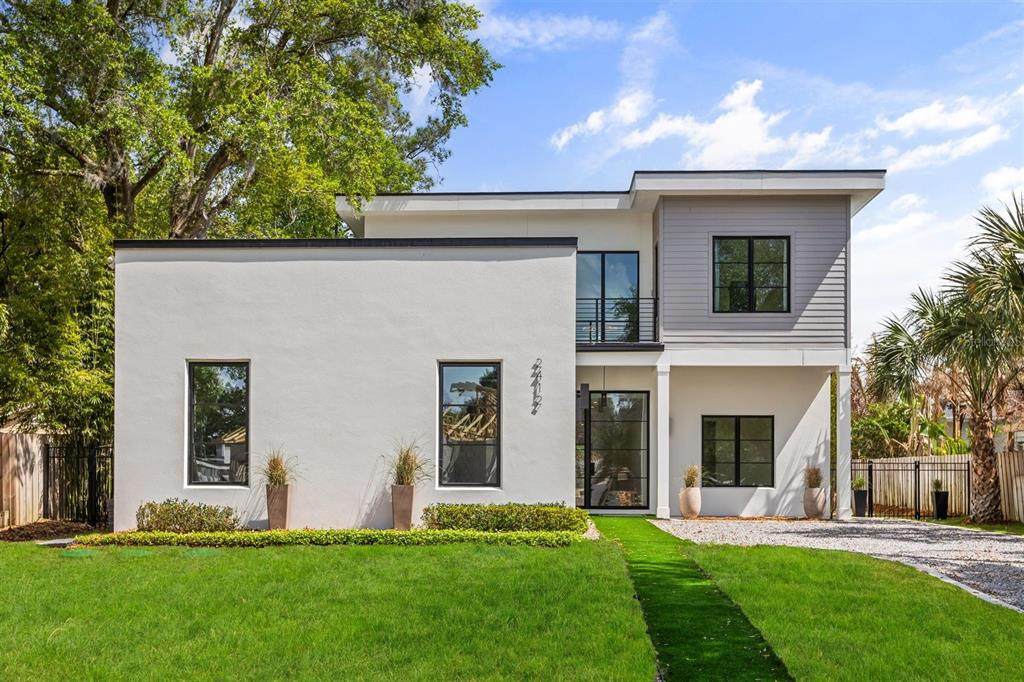 2412 Chantilly Avenue - Photo 1