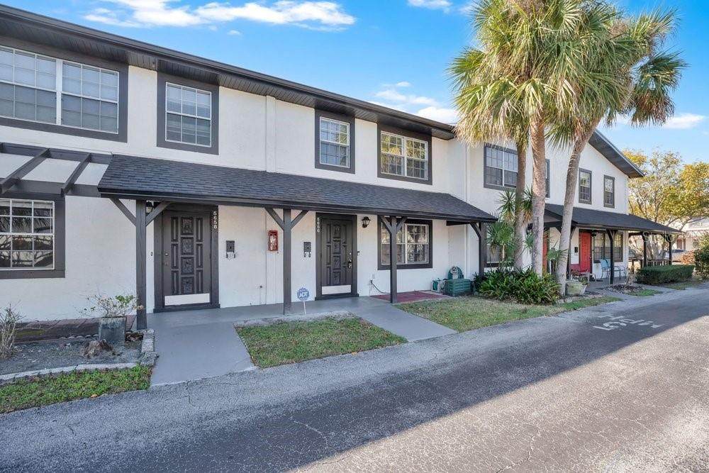 5656 Royal Pine Boulevard - Photo 1