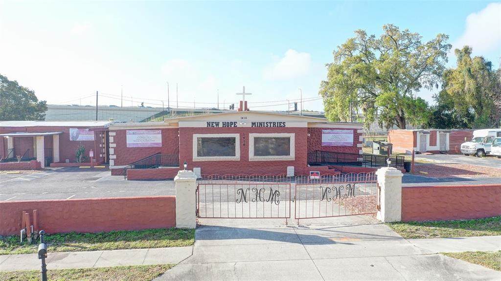 1416 30TH ST - Photo 1