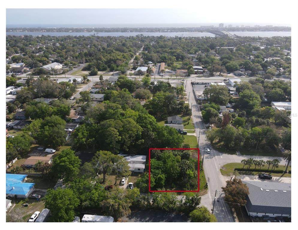 285 Lincoln Avenue - Photo 1