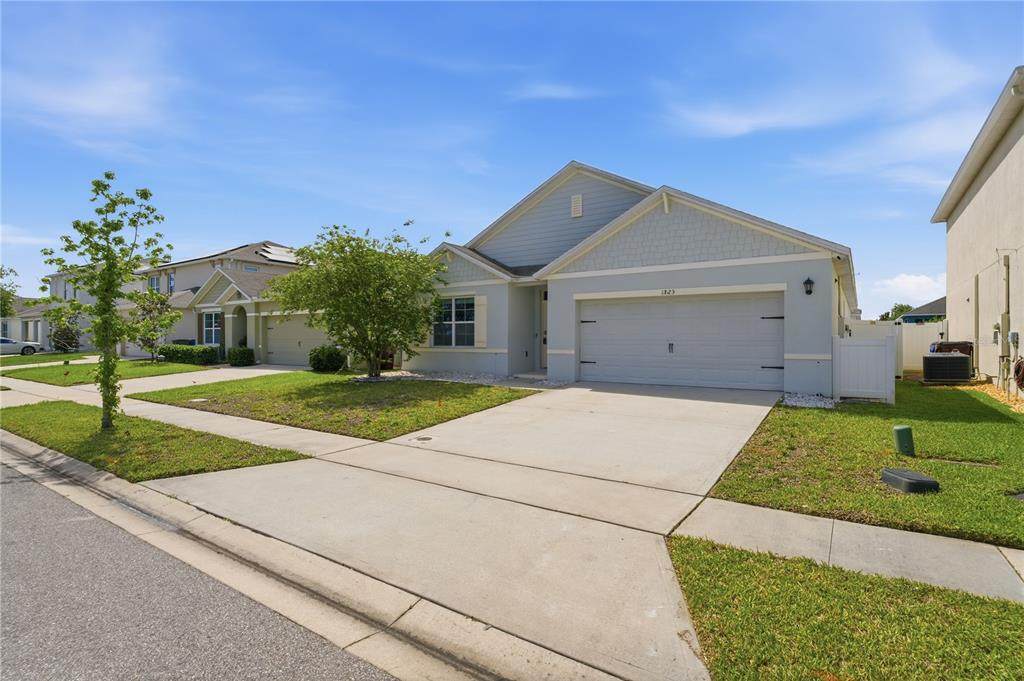1823 Bluepoint Street - Photo 1