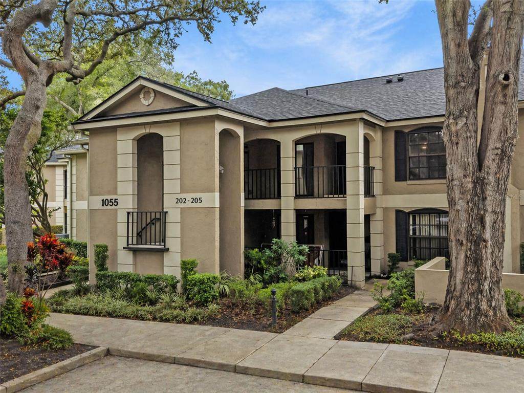 1055 Kensington Park Drive - Photo 1