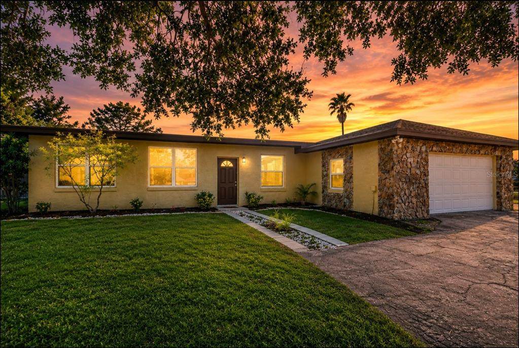 8812 Oakwood Drive - Photo 1