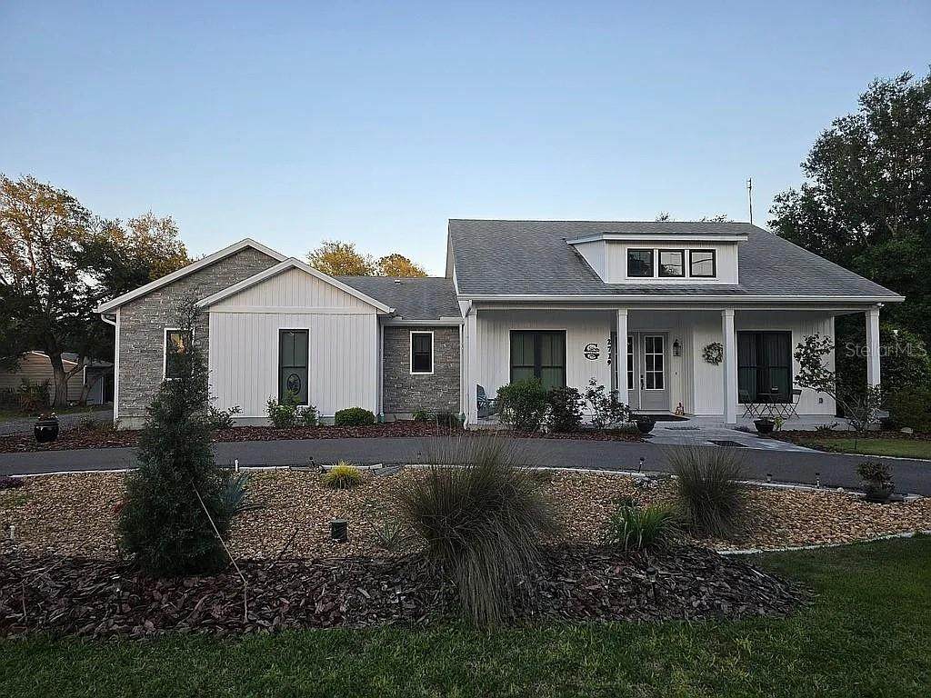 2719 Brookline Avenue - Photo 1