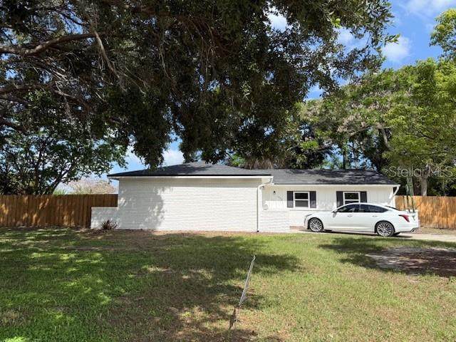 1092 Eastbrook Boulevard - Photo 1