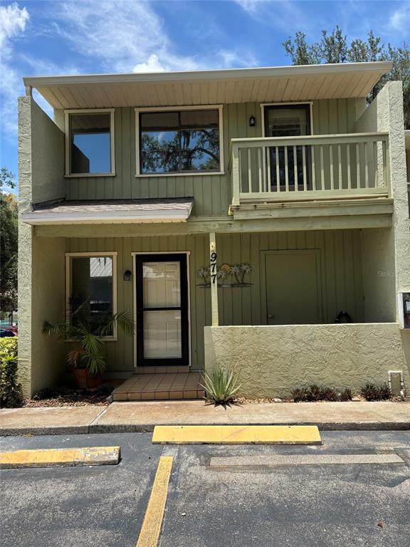 1561 Lakeview Drive - Photo 1