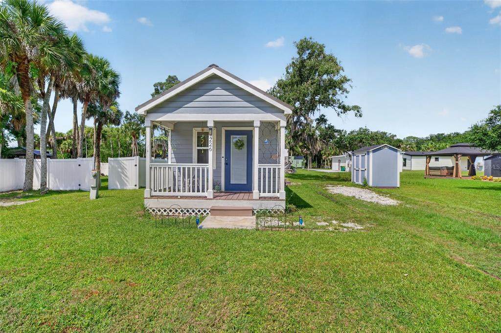 226 Flamingo Drive - Photo 1