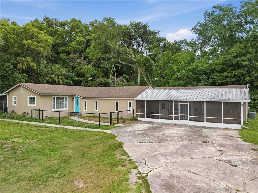 8095 Rose Avenue - Photo 1