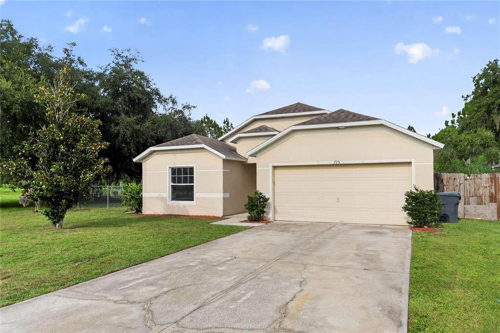 725 Robin Court - Photo 1