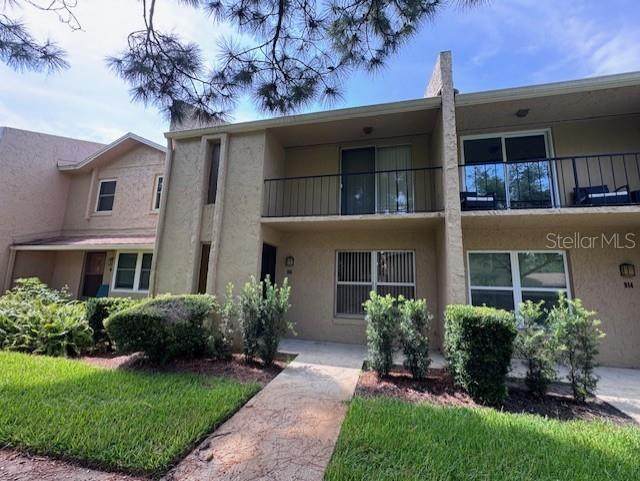 916 Park Lake Circle - Photo 1