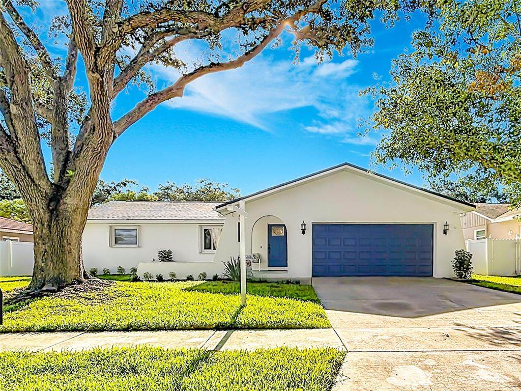 1931 Valencia Way - Photo 1