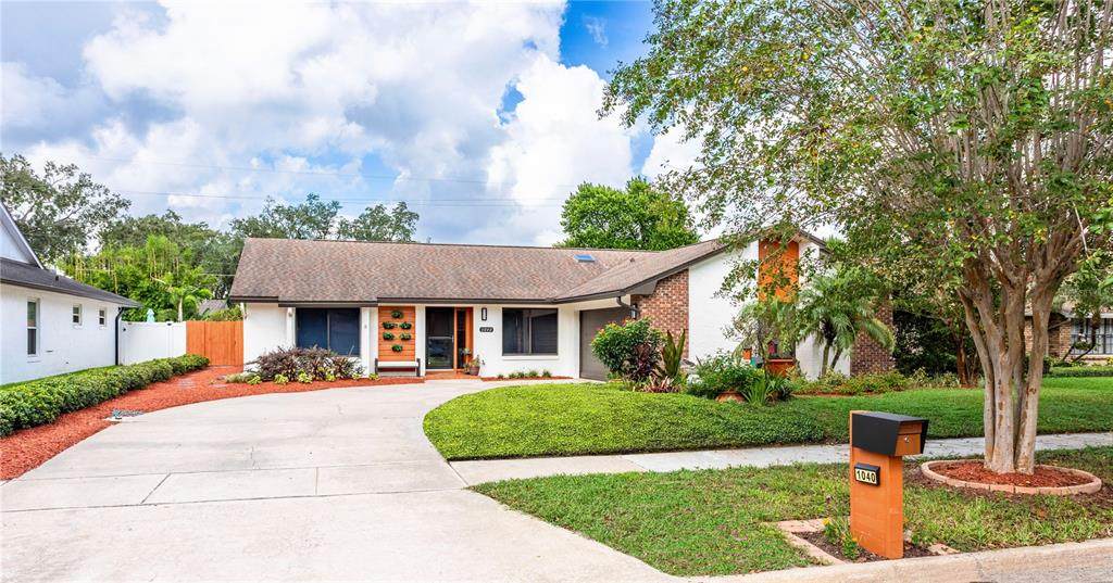 1040 Paladin Court - Photo 1