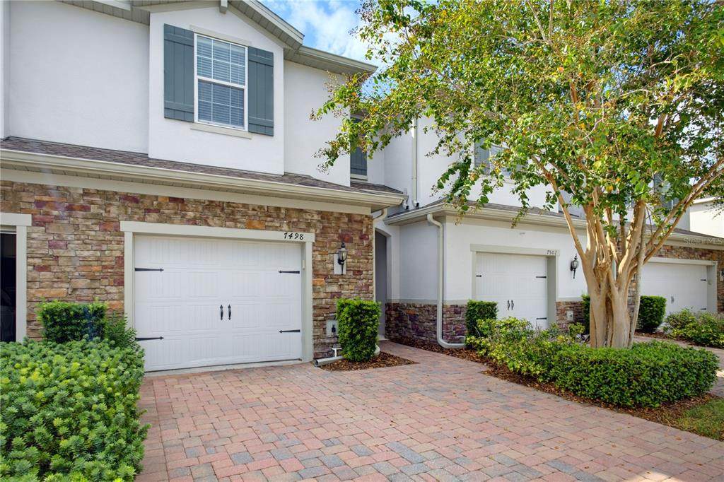 7498 Aloma Pines Court - Photo 1