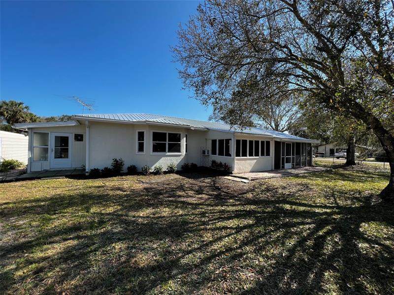 810 13TH Avenue - Photo 1